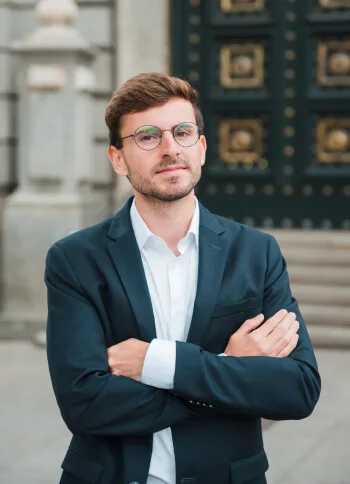 Our Financial Experts The Team  Member Solution. - 多多28ruinuo